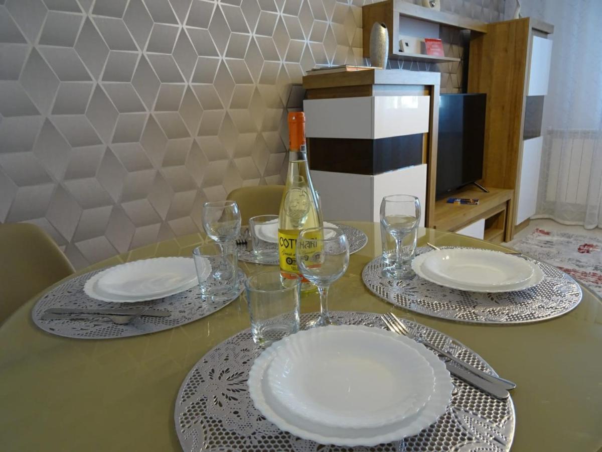 Carla'S Apart Palas-Hala Centrala 1 Bedroom, Airport Shuttle 이아시 외부 사진