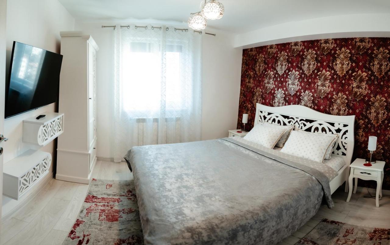 Carla'S Apart Palas-Hala Centrala 1 Bedroom, Airport Shuttle 이아시 외부 사진